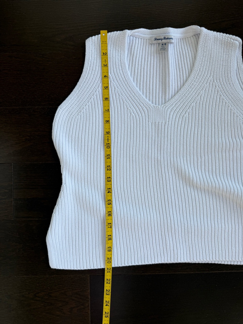 Tommy Bahama Women’s White Ribbed V-Neck Sweater Tank Top - Picture 5 of 6